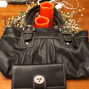 Coach purse and matching wallet
